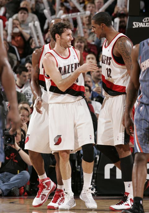 山猫队战胜开拓者,一场艰难的胜利 山猫队战胜开拓者,一场艰难的胜利