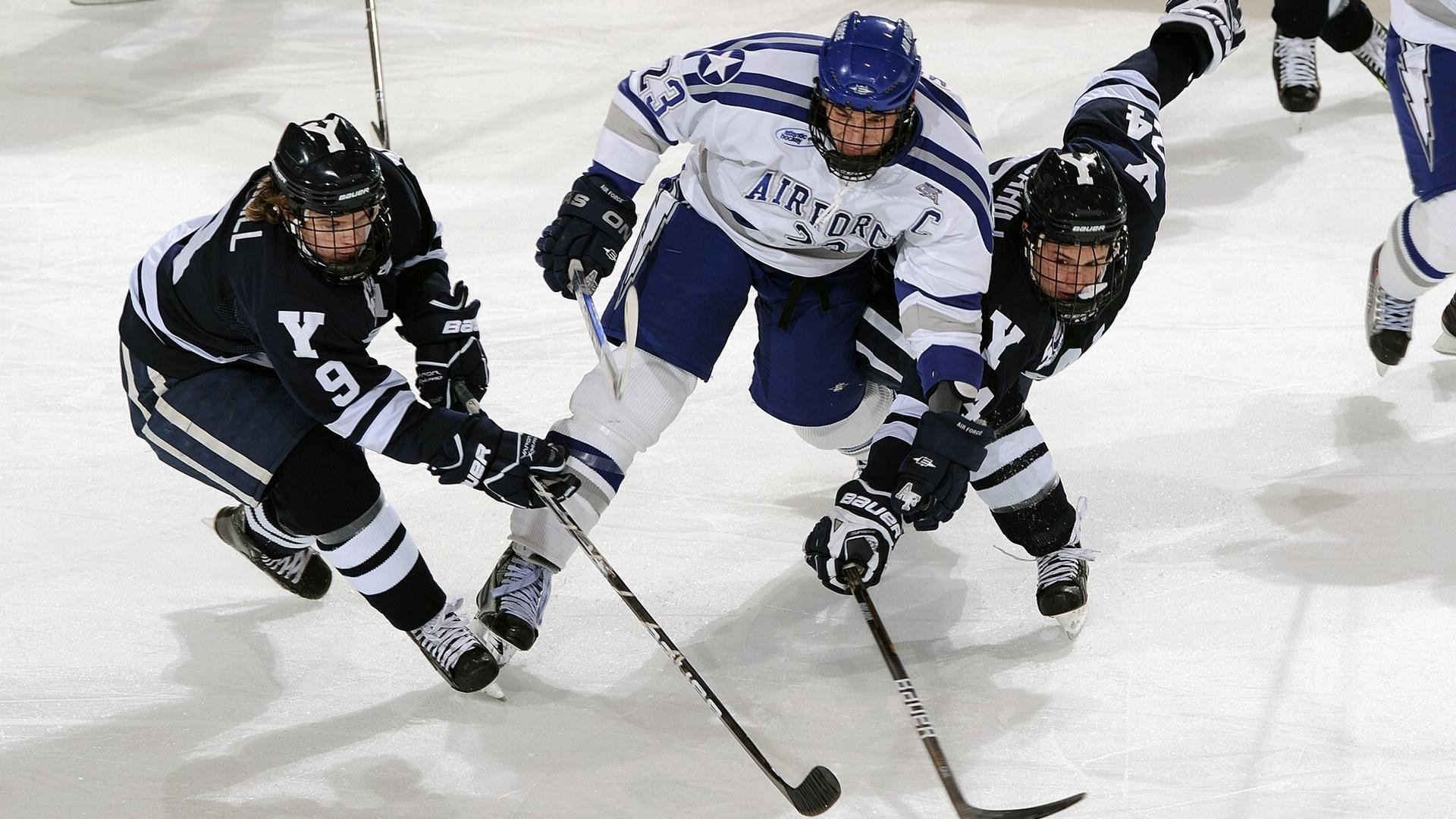 猛龙强势晋级森林狼，哈登成为关键先生，一场定义系列赛的领袖表演