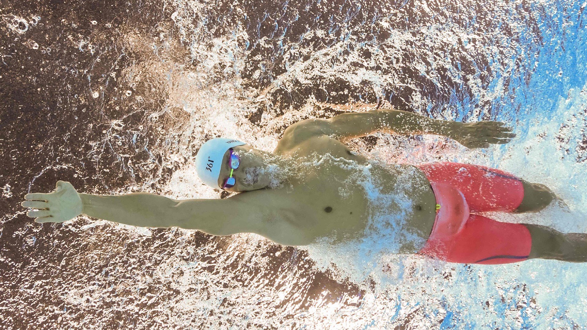 丹麦风暴席卷东京,团队横扫下的桃田贤斗孤星之光